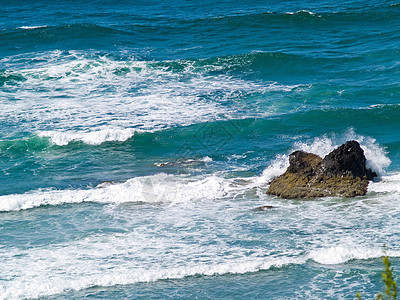 在海浪撞击的海岸上太阳美丽碰撞墙纸石头悬崖天堂海岸线沿海岩石图片