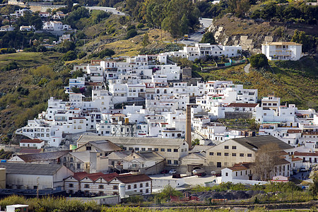西班牙安达卢西亚州科斯塔德尔索尔的白房子爬坡景观城市阳光照射溶胶村庄建筑学假期晴天乡村图片