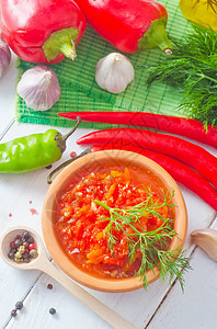 番茄和辣椒新鲜酱香味烹饪香气玻璃食物香料植物蔬菜美食团体图片