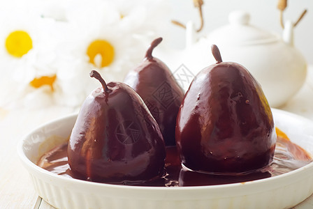 豆梨加巧克力 甜食食物液体可可零食服务餐厅桌子水果食谱奶油图片