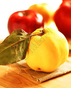 秋季水果 苹果和五金饮食叶子绿色蔬菜食物营养甜点收成季节性黄色图片