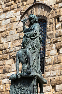 佛罗伦萨 朱迪斯和霍洛芬的雕像自由领主女性广场青铜艺术雕塑图片