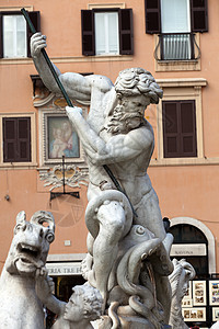 意大利罗马Neptune不老泉艺术街道广场建筑学历史性大理石正方形建筑旅游雕塑图片