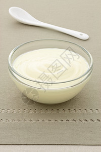 美味的新鲜酸奶冰淇淋奶油原味甜点牛奶香草餐具日记水果营养图片