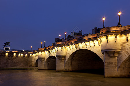 Pont Neuf 巴黎 法国 法国城市旅行拱门建筑历史性日落照明路灯历史旅游图片