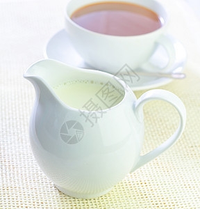 牛奶和可可酸奶木头木板烹饪液体茶点乳糖养分投手食谱图片