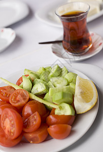 紧贴经典的土耳其式早餐食品餐盘小吃盘子黄瓜营养香料桌子食物餐厅美食图片