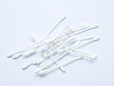 在白色背景上孤立的白棉芽塑料清洁工美丽棉布化妆品卫生耳朵宏观团体医疗图片