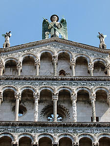 福罗教堂的圣米歇尔卢卡教会艺术大天使大教堂雕塑建筑论坛拱廊图片