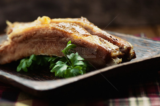 猪排肋骨腌料烧烤迷迭香猪肉煤炭食物美食香料油炸炙烤图片