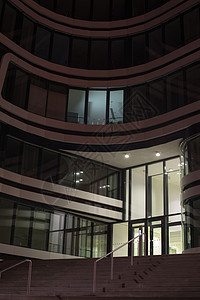 现代办公大楼房间摩天大楼商业建筑玻璃技术市中心城市中心建造图片