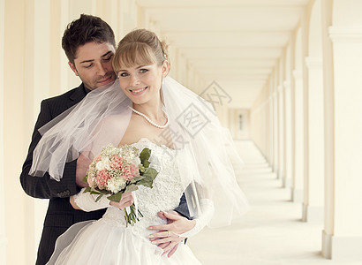结婚日期新娘公园棕色幸福夫妇头发家庭乐趣黑色新婚图片