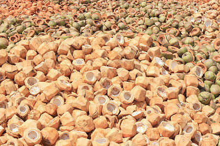 被抛弃的椰子壳植物纤维椰子热带农业棕榈木头水果粉碎回收图片