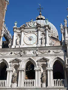 威尼斯Doge宫阳台大教堂大理石假期宫殿艺术石头雕像首都雕塑图片