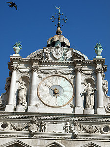 威尼斯Doge宫石头宫殿拱廊大教堂地方穹顶雕像阳台旅行艺术图片