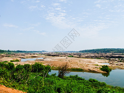 大峡谷 湄公河 Tha场景蓝色河岸天空河道河床石头旅行峡谷热带图片