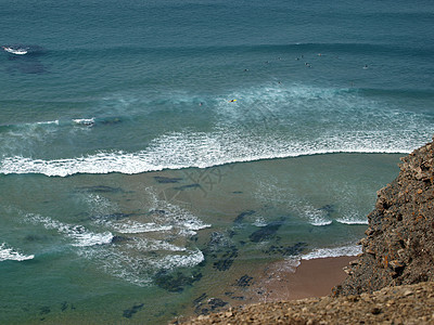 阿尔加夫省比拉多比斯波附近的普拉亚多科多阿马海洋支撑海岸线海滩海岸岩石旅行悬崖场景图片