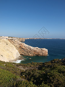 葡萄牙圣文森特角附近的古迹悬崖海岸岩石危险旅游海岸线全景蓝色地平线尖岩灯塔石窟图片