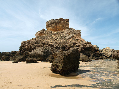 葡萄牙阿尔加夫附近海洋场景海岸旅行岩石海滩支撑悬崖海岸线图片