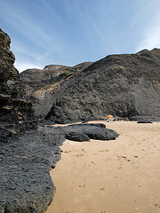 葡萄牙阿尔加夫附近岩石海岸线旅行海岸场景海滩支撑海洋悬崖图片