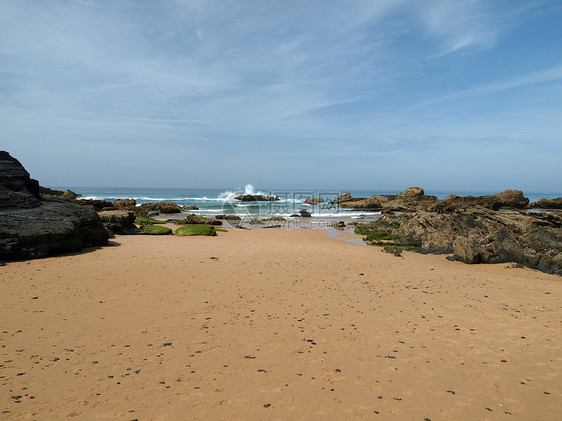葡萄牙阿尔加夫附近海岸海洋旅行场景支撑海滩岩石海岸线悬崖图片