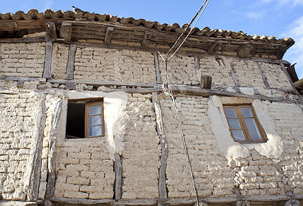 旧房子砖块墙壁瓷砖废墟小屋拆除街道谷仓生活屋顶图片