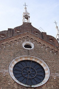 玫瑰窗 威尼斯的巴西迪弗拉里玫瑰玻璃窗户车轮地标旅游建筑柱子宗教教会图片