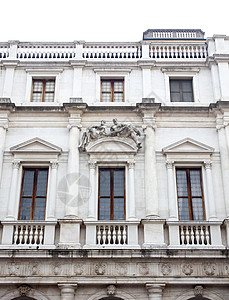 贝加莫阿尔塔窗户阳台鼓膜大理石雕刻建筑雕像艺术资产遗产图片