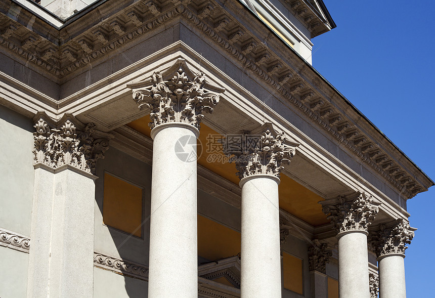 米兰圣路易吉教堂各栏资产艺术历史性历史学家历史教会法庭长老建筑学柱子图片