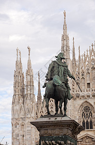 米兰的维托里奥埃马努埃第二纪念碑力量遗产纪念馆宗教信仰雕塑建筑学雕刻城市青铜图片