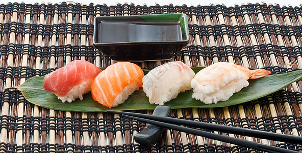寿司托盘餐厅用餐异国菜单海藻流动饮食午餐家电图片