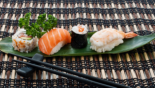 寿司营养家电用餐饮食食物美食海藻托盘食欲情调图片