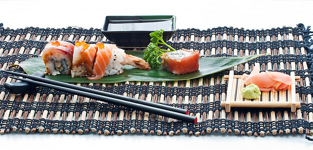 寿司用餐食欲家电异国海藻美食餐厅饮食鱼粉午餐图片