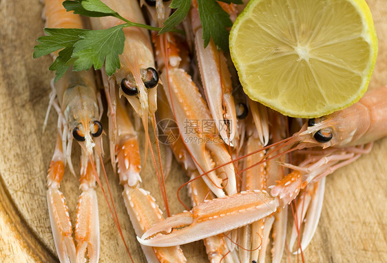 斯坎皮牡蛎甲壳渔夫市场小龙虾用餐海鲜贝类食谱奢华图片