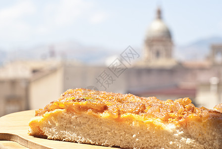 松香 传统的西西里披萨大车烤肉洋葱食物城市圆顶烤箱面粉鳀鱼大教堂图片