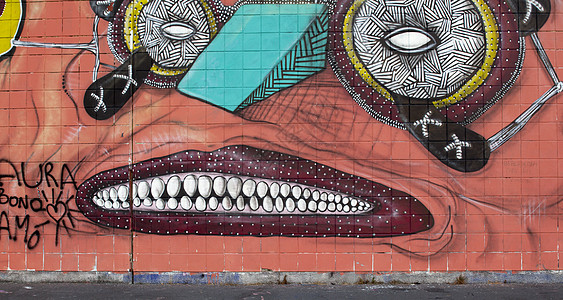 墙上的涂鸦牙齿城市眼睛绘画壁画艺术怪物漫画青年图片