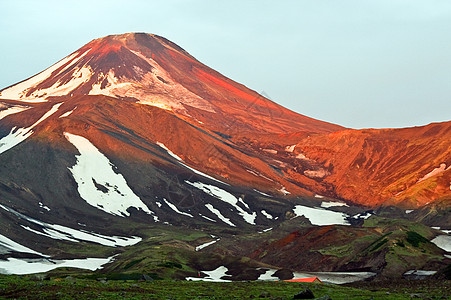 堪察加火山阿瓦欣斯基火山地形硫化物荒野旅行顶峰首脑天空山脉陨石气体图片