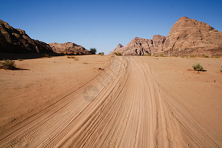 沙漠瓦迪鲁姆Wadi Rum 约旦美丽航程假期气候游客寂寞侵蚀孤独岩石旅行图片