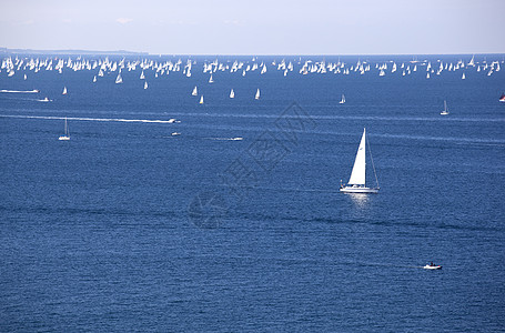 2010年巴科拉纳分支机构优胜者海洋航行比赛帆船蟒蛇浮标蓝色复数图片