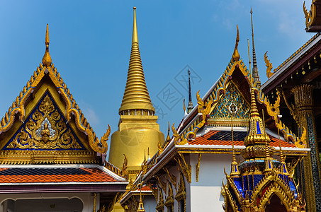 曼谷大宫殿的装饰和金屋顶详情图片