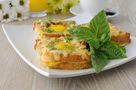 烤鸡蛋和芝士自助餐产品早餐食品地方美食果汁饮食平衡盘子图片
