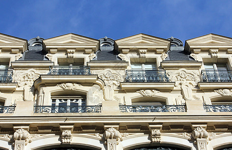 在巴黎的一座传统公寓楼前所未有旅行房子建筑学建筑地标新作奢华城市假期装饰品图片