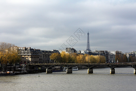 塞纳河 巴黎天空城市房子历史蓝色景观首都河岸场景旅游图片