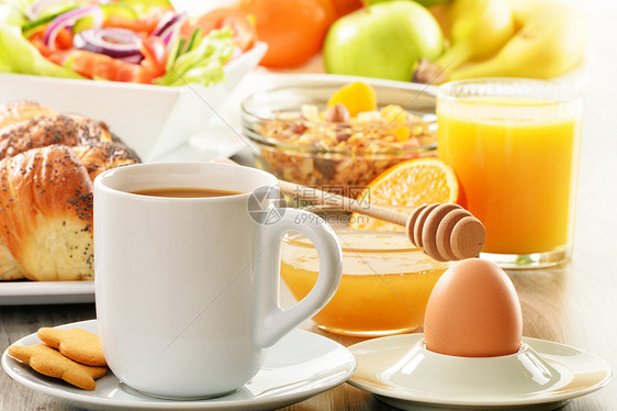 早餐 包括咖啡 面包 蜂蜜 橙汁 梅斯利a杯子饮食均衡玻璃果汁坚果健康桌子厨房杂货店图片