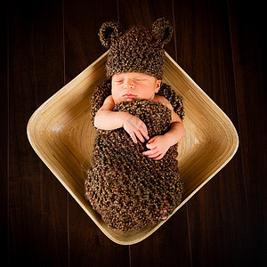 新生儿男婴身体羊毛说谎摄影帽子皮肤婴儿新生盘子童年图片