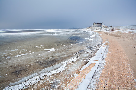 冬季冷冻沙滩图片