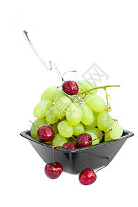 白的和白的葡萄和樱桃美食植物摄影餐具食物杯子水果浆果紫色藤蔓图片