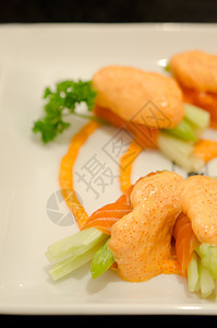 鲑鱼卷美食海鲜寿司食物营养蔬菜图片