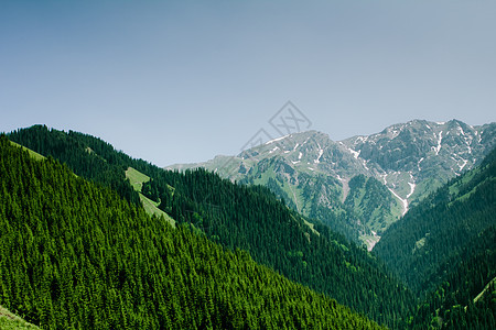 自然及自然资源天空山脉土地旅行地点太阳薄雾阳光山峰图片