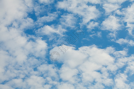 天空和云彩的背景自由白色场景天气阳光蓝色风景美丽图片